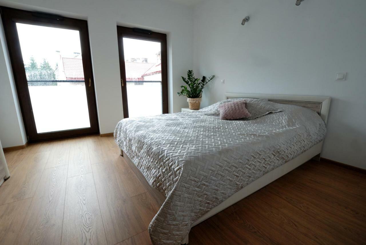 Apartamenty Pod Wieza Przemysl Ngoại thất bức ảnh