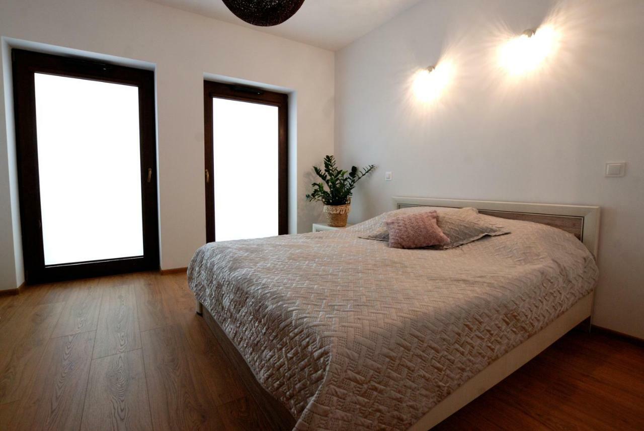 Apartamenty Pod Wieza Przemysl Ngoại thất bức ảnh